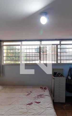 Casa à venda com 306m², 5 quartos e 6 vagasSuíte 02