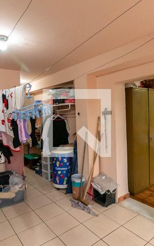 Casa à venda com 200m², 5 quartos e 2 vagas Casa à venda com 200m², 5 quartos e 2 vagascasa 2