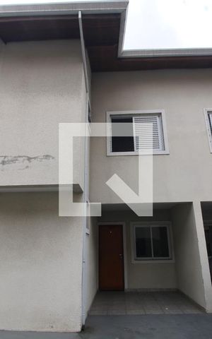 Casa de condomínio para alugar com 70m², 2 quartos e 1 vagaEntrada