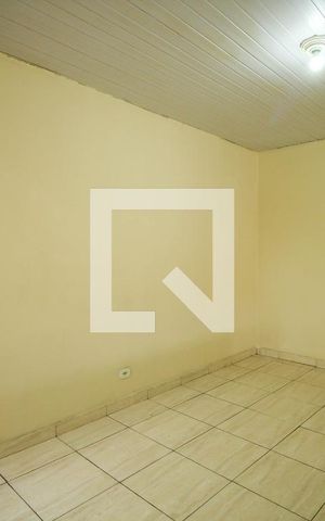 Casa para alugar com 120m², 3 quartos e sem vaga Casa para alugar com 120m², 3 quartos e sem vagaSala