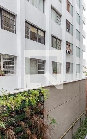 Studio à venda com 35m², 1 quarto e 1 vaga Studio à venda com 35m², 1 quarto e 1 vagaStudio