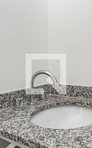 Studio à venda com 35m², 1 quarto e 1 vaga Studio à venda com 35m², 1 quarto e 1 vagaBanheiro