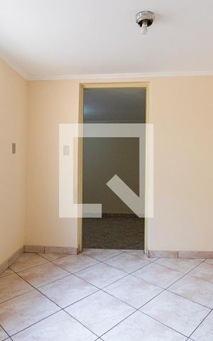 Casa à venda com 230m², 6 quartos e 2 vagasCasa 2 - Corredor