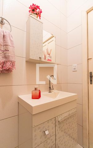 Casa à venda com 230m², 6 quartos e 2 vagasCasa 1 - Lavabo
