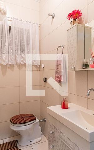 Casa à venda com 230m², 6 quartos e 2 vagasCasa 1 - Lavabo