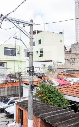 Casa à venda com 230m², 6 quartos e 2 vagasCasa 2 - Sala - Vista