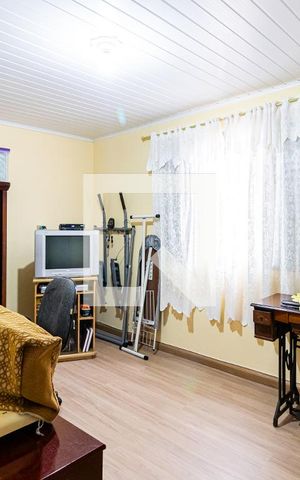 Casa à venda com 230m², 6 quartos e 2 vagasCasa 1 - Dormitório 3