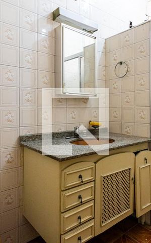 Casa à venda com 230m², 6 quartos e 2 vagasCasa 2 - Banheiro