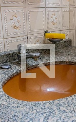 Casa à venda com 230m², 6 quartos e 2 vagasCasa 2 - Banheiro