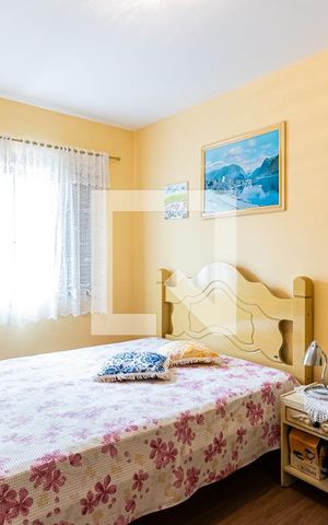 Casa à venda com 230m², 6 quartos e 2 vagasCasa 1 - Dormitório 4