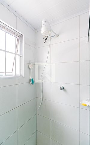 Casa à venda com 230m², 6 quartos e 2 vagasCasa 1 - Banheiro 2