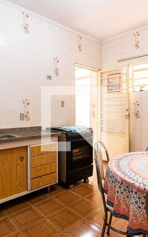 Casa à venda com 230m², 6 quartos e 2 vagasCasa 2 - Cozinha