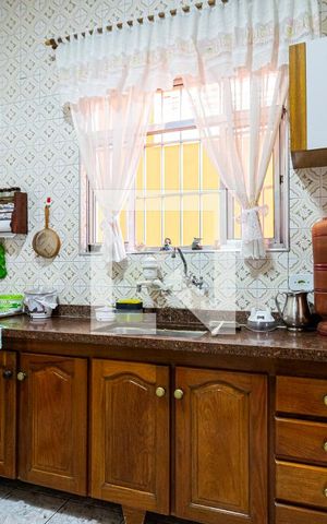 Casa à venda com 230m², 6 quartos e 2 vagasCasa 1 - Cozinha