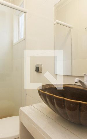 Apartamento para alugar com 160m², 2 quartos e 1 vaga Apartamento para alugar com 160m², 2 quartos e 1 vagaBanheiro social - 1 andar