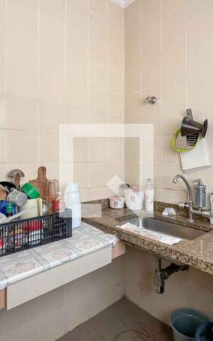 Apartamento para alugar com 75m², 2 quartos e 1 vaga Apartamento para alugar com 75m², 2 quartos e 1 vagaCozinha
