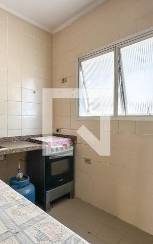 Apartamento para alugar com 75m², 2 quartos e 1 vaga Apartamento para alugar com 75m², 2 quartos e 1 vagaBanheiro 2