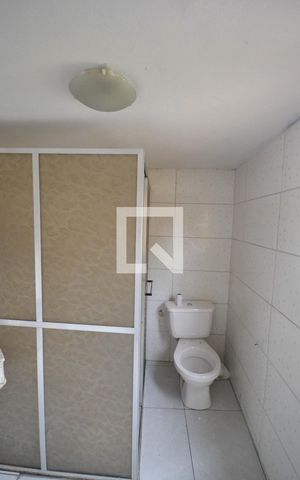 Casa para alugar com 240m², 3 quartos e 3 vagas Casa para alugar com 240m², 3 quartos e 3 vagasQuarto 3-Banheiro da Suíte