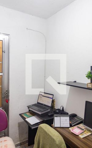 Casa à venda com 186m², 2 quartos e 1 vaga Casa à venda com 186m², 2 quartos e 1 vagaQuarto