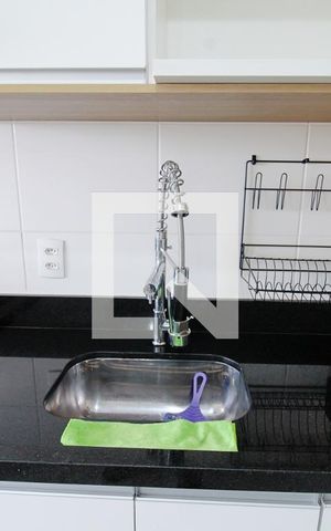 Apartamento para alugar com 32m², 2 quartos e sem vagaSala e cozinha 