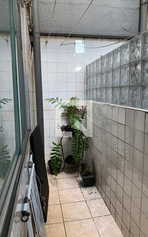 Apartamento à venda com 72m², 2 quartos e 1 vagaÁrea de Serviço- varanda