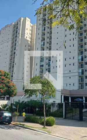 Apartamento à venda com 45m², 2 quartos e 1 vaga Apartamento à venda com 45m², 2 quartos e 1 vagaFachada