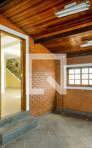 Casa à venda com 380m², 8 quartos e 6 vagasQuarto 2 - Casa 2