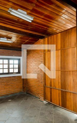 Casa à venda com 380m², 8 quartos e 6 vagasQuarto 2 - Casa 2