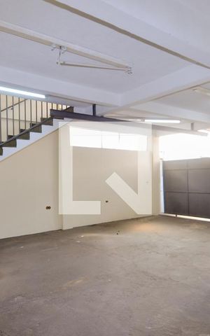 Casa à venda com 380m², 8 quartos e 6 vagasQuintal 