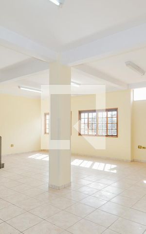 Casa à venda com 380m², 8 quartos e 6 vagasSalão 
