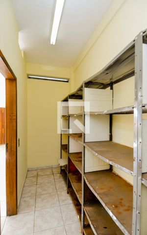 Casa à venda com 380m², 8 quartos e 6 vagasQuarto de Serviço - Salão 