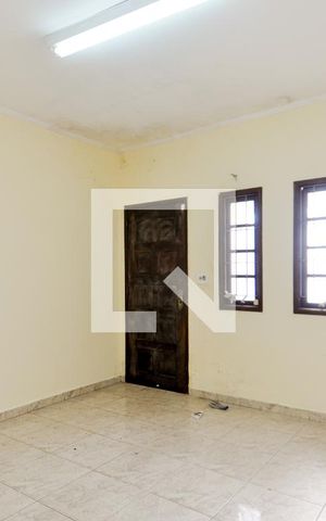 Casa à venda com 380m², 8 quartos e 6 vagasSala