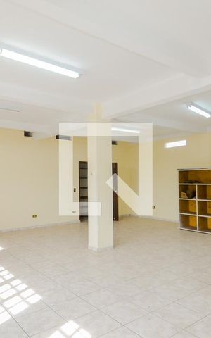 Casa à venda com 380m², 8 quartos e 6 vagasSalão 