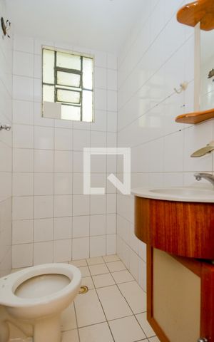 Casa à venda com 380m², 8 quartos e 6 vagasBanheiro - Casa 2