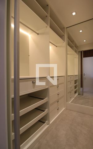 Apartamento à venda com 95m², 3 quartos e 1 vagaSuíte - Closet 