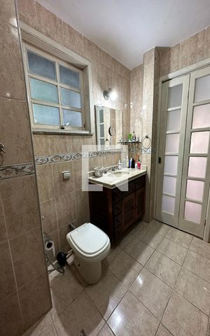 Casa à venda com 395m², 5 quartos e 2 vagas Casa à venda com 395m², 5 quartos e 2 vagasBanheiro da Suíte 1