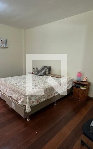 Casa à venda com 395m², 5 quartos e 2 vagas Casa à venda com 395m², 5 quartos e 2 vagasSuíte 1