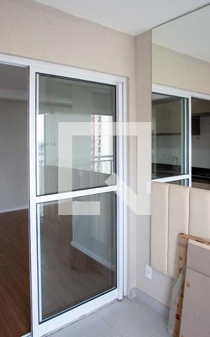Apartamento à venda com 45m², 2 quartos e 1 vagaÁrea de Serviço
