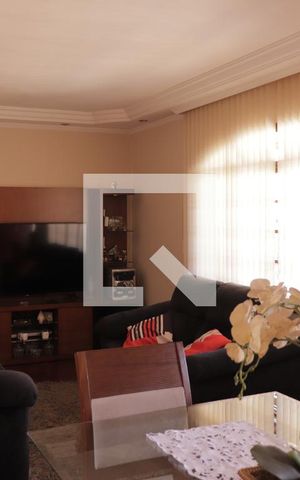 Casa à venda com 150m², 3 quartos e 2 vagasSala