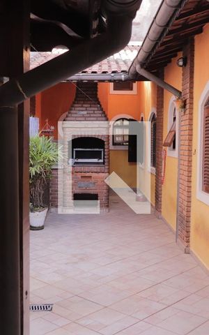 Casa à venda com 150m², 3 quartos e 2 vagasQuintal