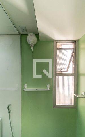 Apartamento para alugar com 58m², 2 quartos e 1 vagaBanheiro - Chuveiro