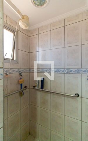 Apartamento à venda com 62m², 2 quartos e 1 vaga Apartamento à venda com 62m², 2 quartos e 1 vagaBanheiro