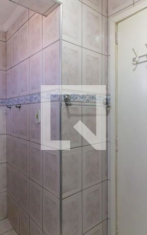 Apartamento à venda com 62m², 2 quartos e 1 vaga Apartamento à venda com 62m², 2 quartos e 1 vagaBanheiro