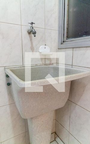 Apartamento para alugar com 72m², 2 quartos e 1 vagaÁrea de Serviço