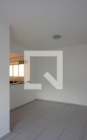 Apartamento para alugar com 66m², 2 quartos e 1 vagaSala 