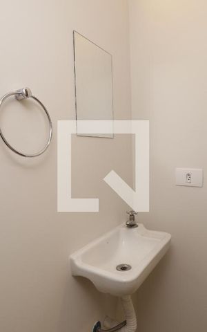 Casa de condomínio para alugar com 70m², 2 quartos e 1 vagaLavabo