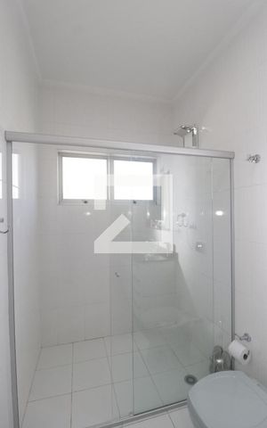 Casa à venda com 210m², 3 quartos e 3 vagasBanheiro da Suíte