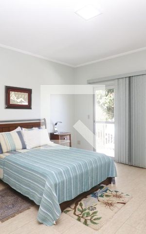 Casa à venda com 210m², 3 quartos e 3 vagasQuarto 1 - Suíte