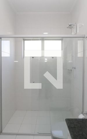 Casa à venda com 210m², 3 quartos e 3 vagasBanheiro da Suíte