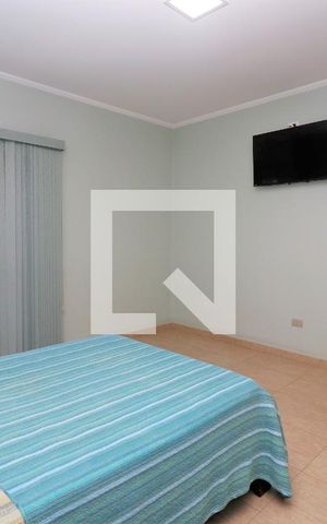 Casa à venda com 210m², 3 quartos e 3 vagasQuarto 1 - Suíte