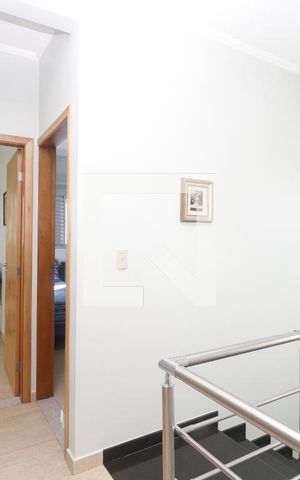 Casa à venda com 210m², 3 quartos e 3 vagasHall